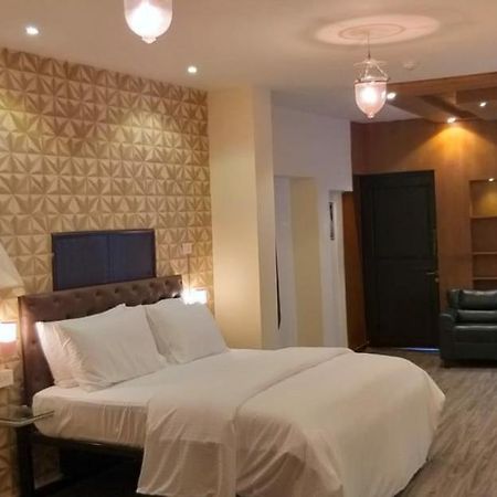 Creek Hotel - Panaji Luaran gambar
