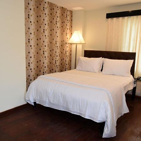 Creek Hotel - Panaji Luaran gambar
