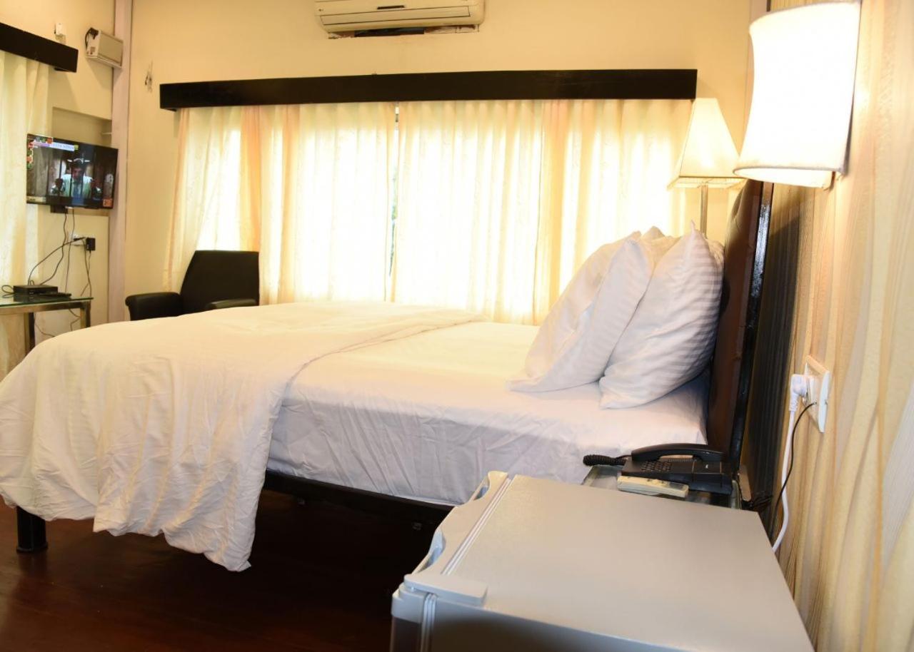 Creek Hotel - Panaji Luaran gambar